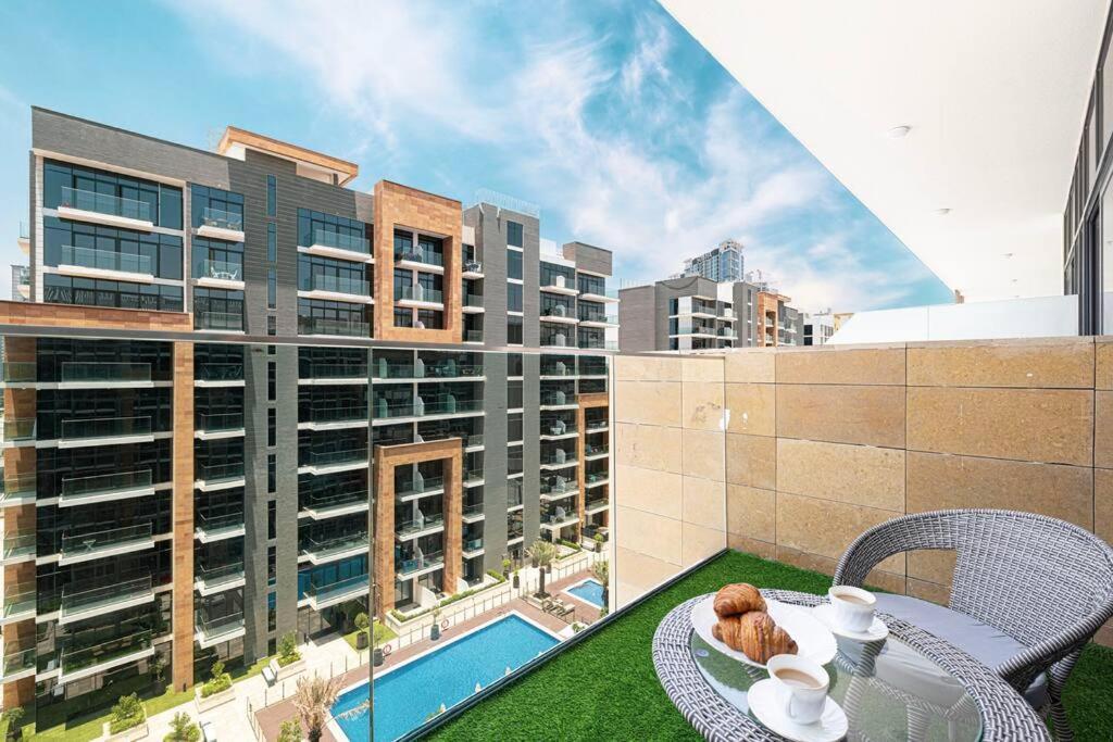 Azizi 26 * Dubai