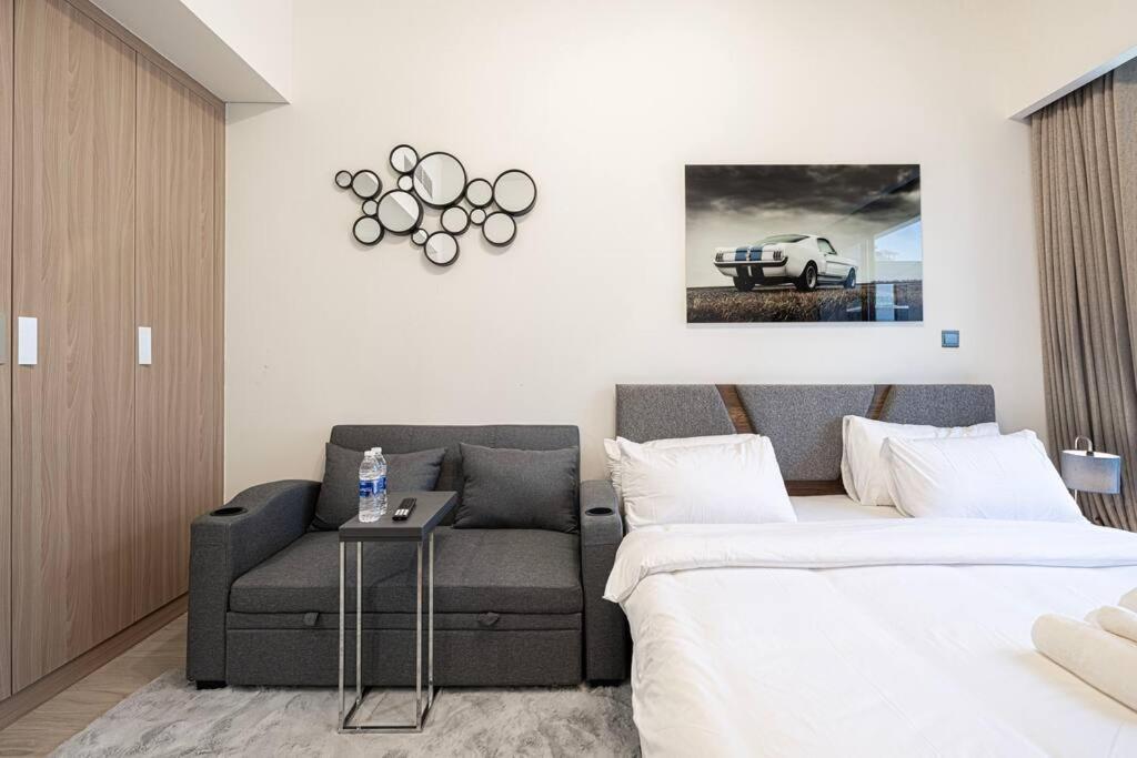 Apartment Azizi 26 Dubai